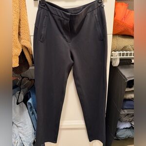 Lululemon Women’s Black On the Move Pant Lightweight Technical Size 6